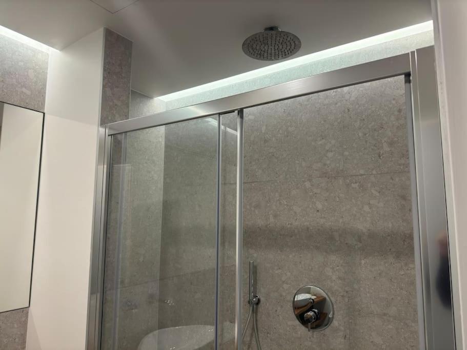 Dolce Missori Apartment Milan Luaran gambar
