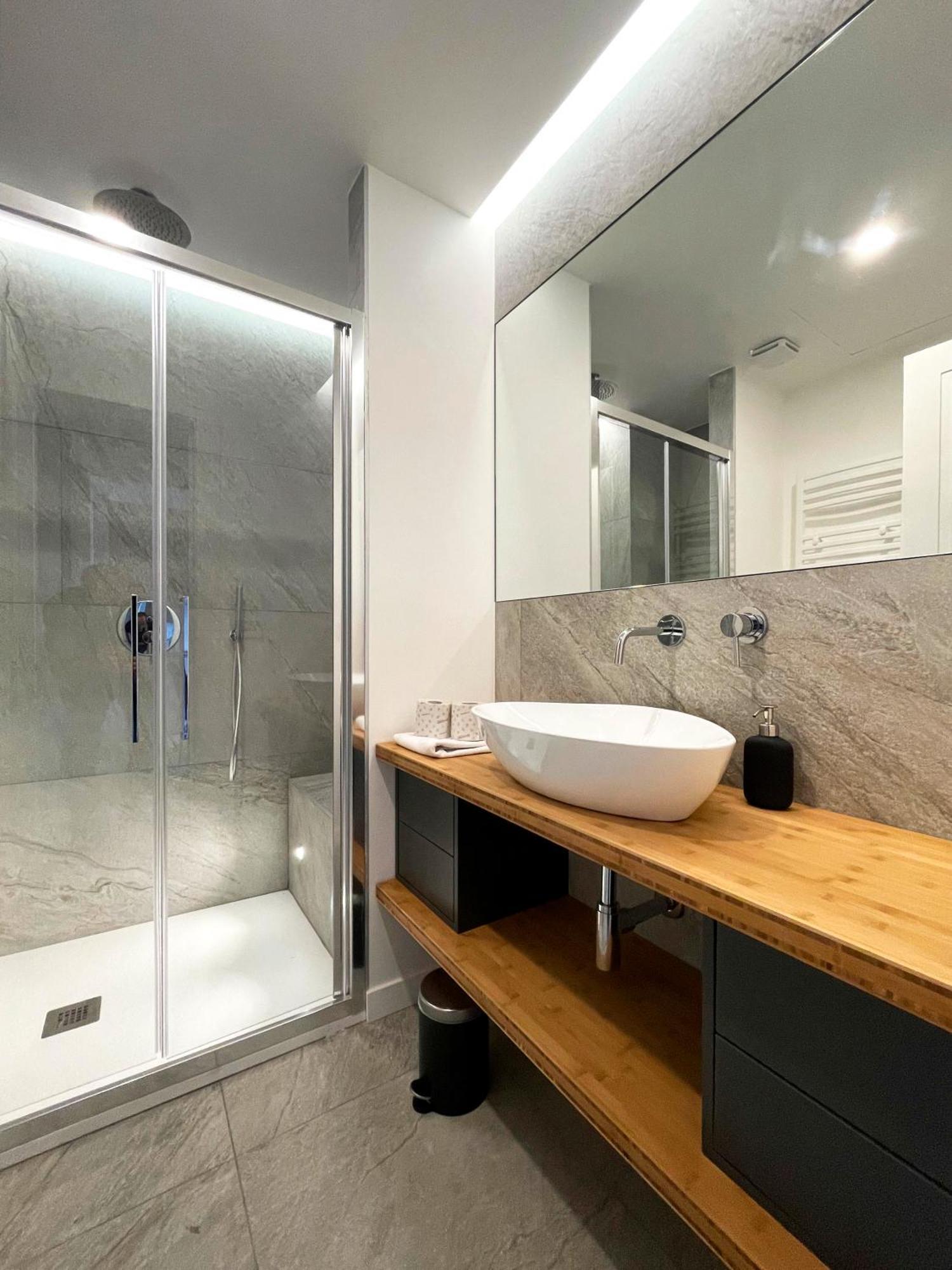 Dolce Missori Apartment Milan Luaran gambar